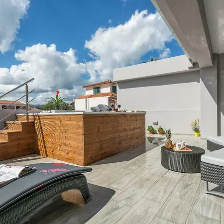 Savvas Luxury Suites Laganas Exterior foto