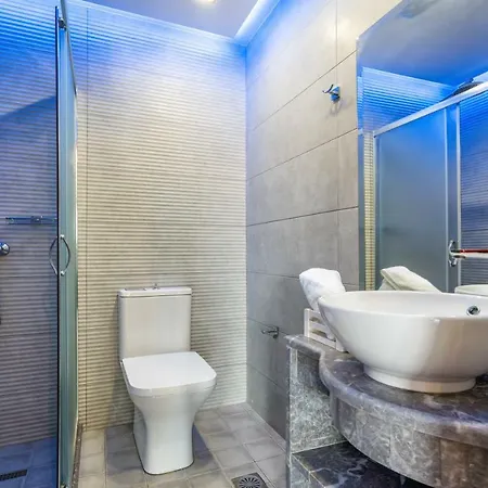 Savvas Luxury Suites Laganas Exterior foto