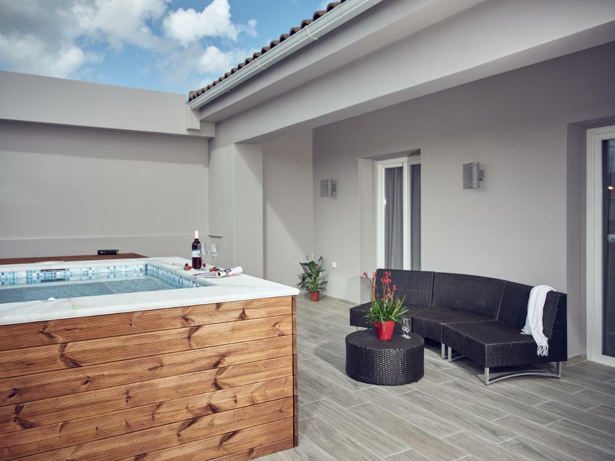 Savvas Luxury *