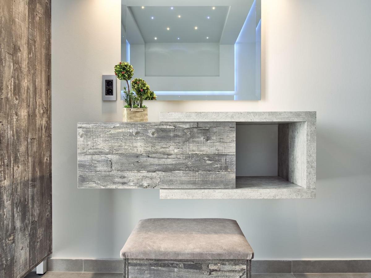 Savvas Luxury Apartment Laganas