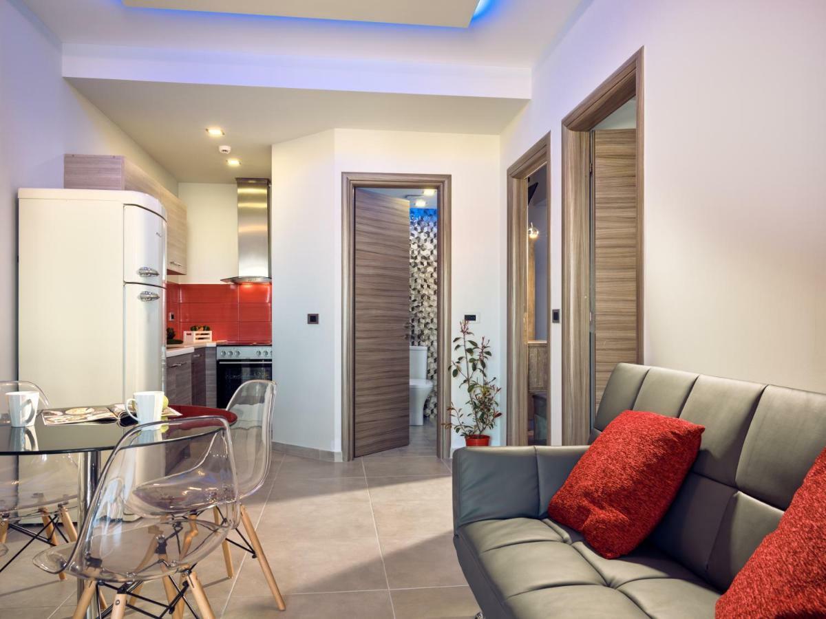 Savvas Luxury Laganas