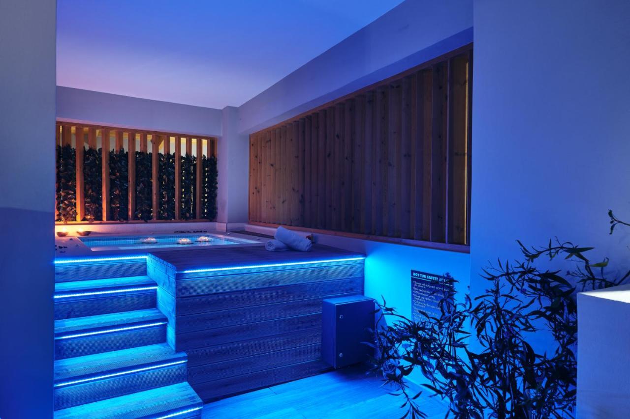 Savvas Luxury